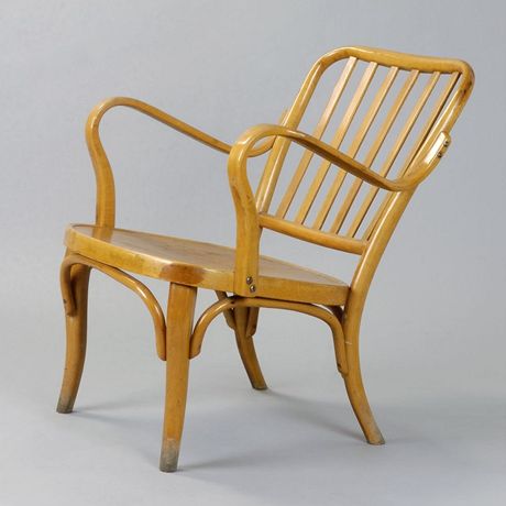 Z vstavy Thonet-Mundus a ti dal - Keslo A 752 F